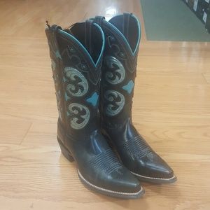 Ariat Amora boots
